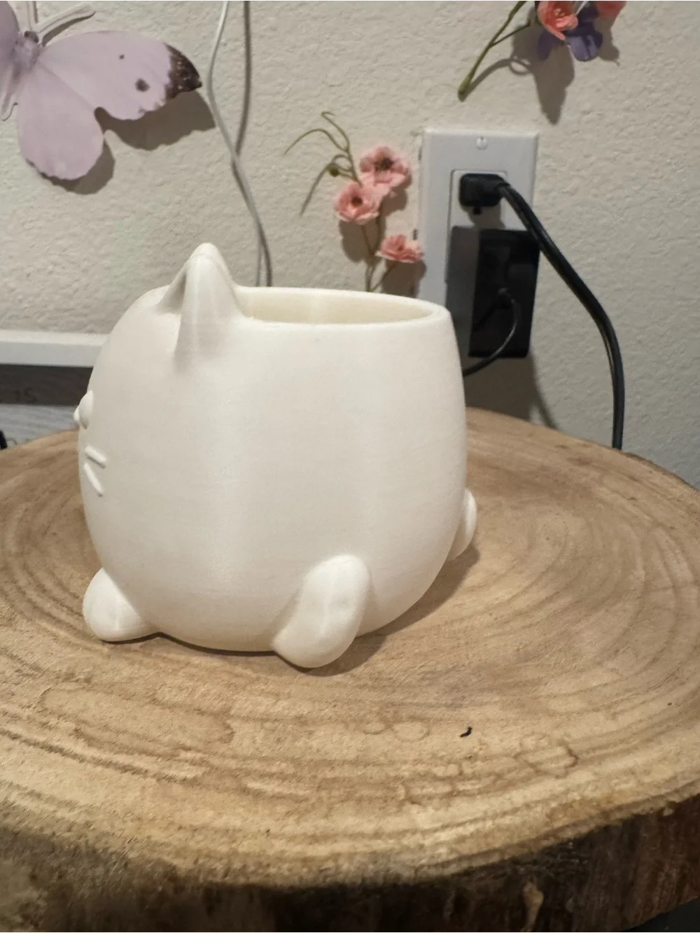 White Cat flower pot vase - Decorative Home Accent